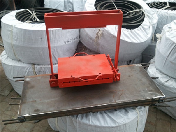 橡膠止水帶熱熔焊接機.jpg 橡膠止水帶熱熔焊接機.jpg