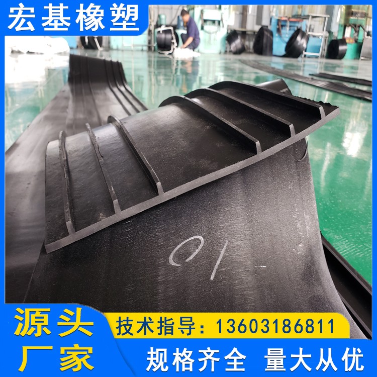 背貼式無(wú)孔橡膠止水帶.jpg 背貼式無(wú)孔橡膠止水帶.jpg